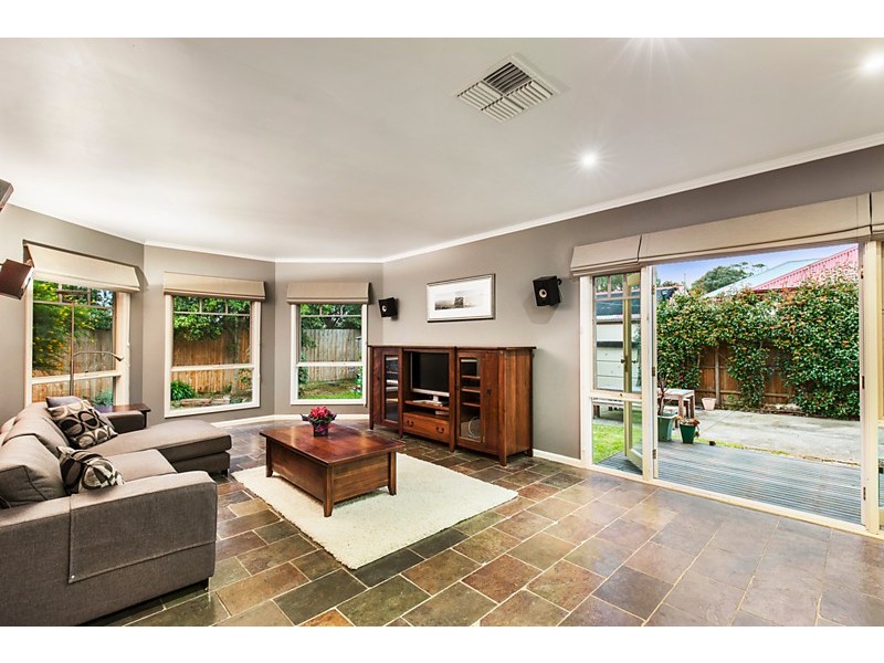 45 Carinya Road, Vermont VIC 3133