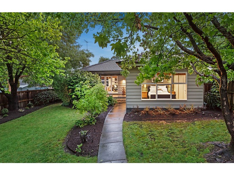 92 Orchard Grove, Blackburn South VIC 3130