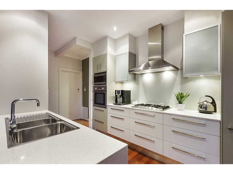 92 Orchard Grove, Blackburn South VIC 3130