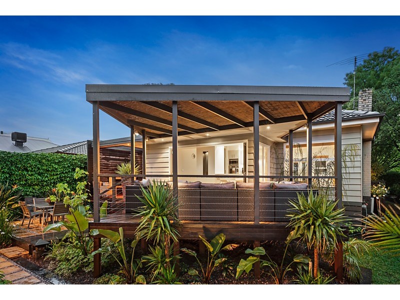 92 Orchard Grove, Blackburn South VIC 3130
