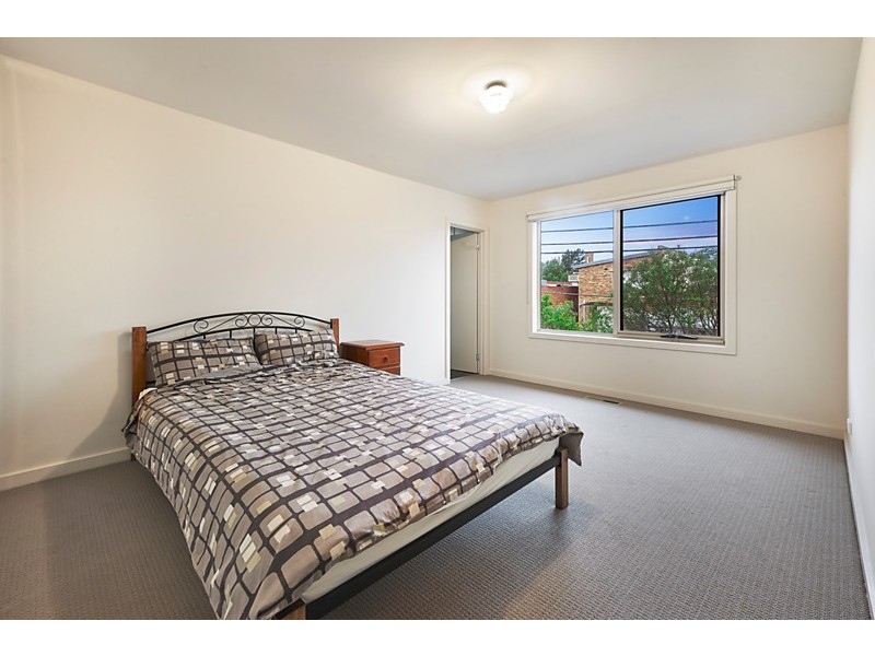 2 Edith Lane, Box Hill North VIC 3129