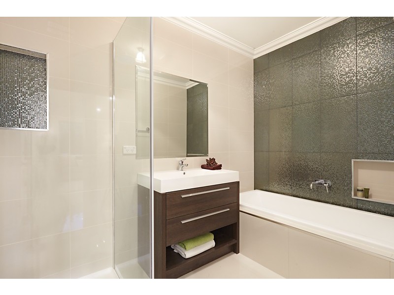 27 Cresswell Crescent, Mitcham VIC 3132