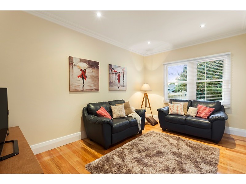 1/350 Middleborough Road, Blackburn VIC 3130