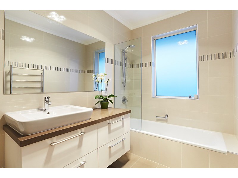 4 Ronley Street, Blackburn VIC 3130