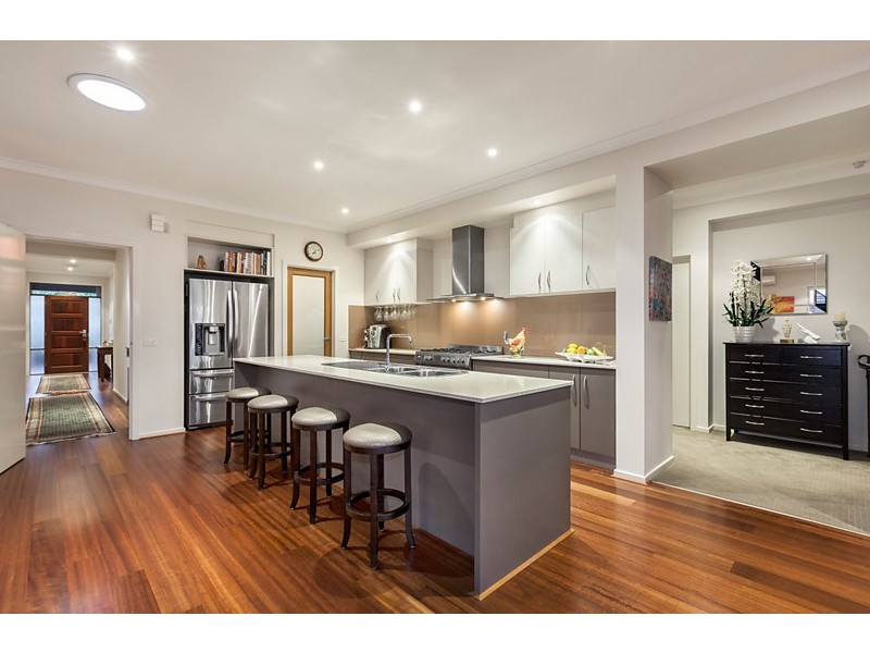 6 Werder Street, Box Hill North VIC 3129