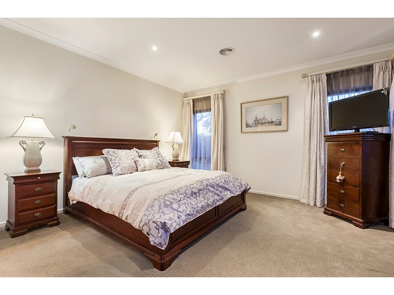6 Werder Street, Box Hill North VIC 3129