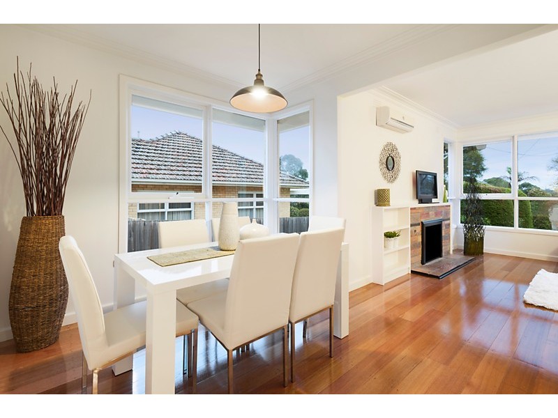 1 Stirling Road, Blackburn South VIC 3130