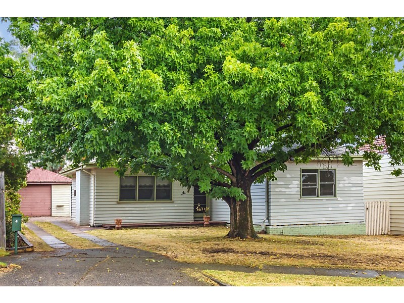 4 Milne Street, Mitcham VIC 3132