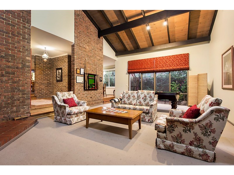 8 Gelea Crescent, Vermont South VIC 3133