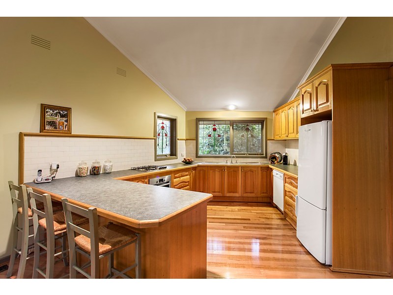 8 Gelea Crescent, Vermont South VIC 3133