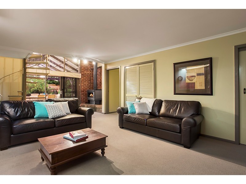 8 Gelea Crescent, Vermont South VIC 3133