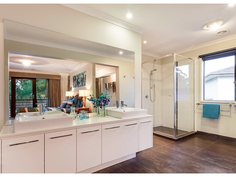 11 Iris Court, Blackburn North VIC 3130