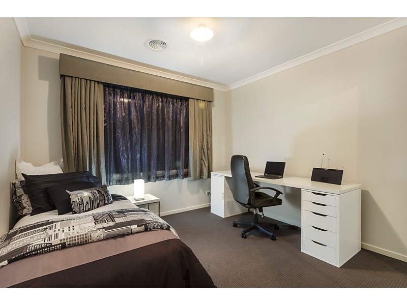 11 Iris Court, Blackburn North VIC 3130