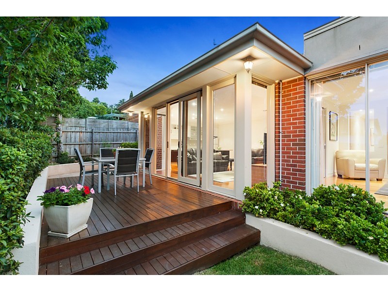 2/12 Centre Road, Vermont VIC 3133