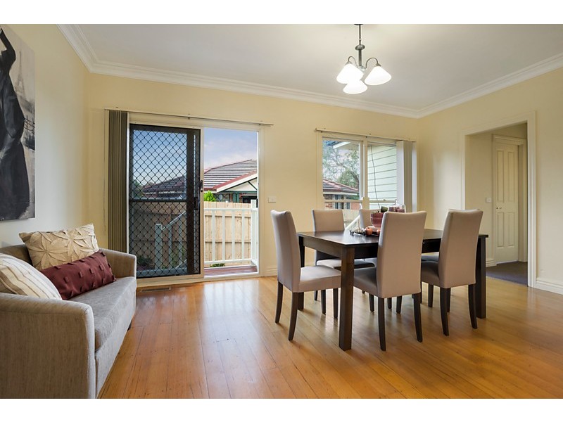 2/13 Creek Road, Mitcham VIC 3132