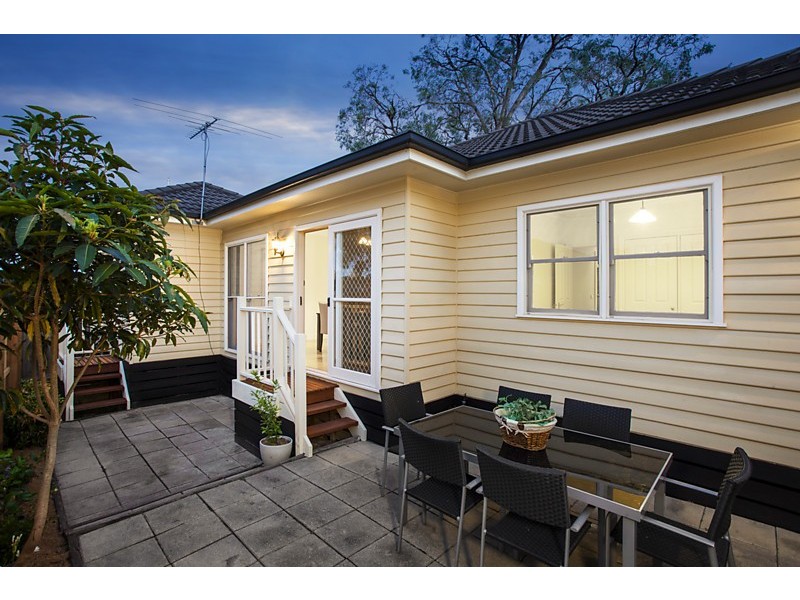 2/13 Creek Road, Mitcham VIC 3132