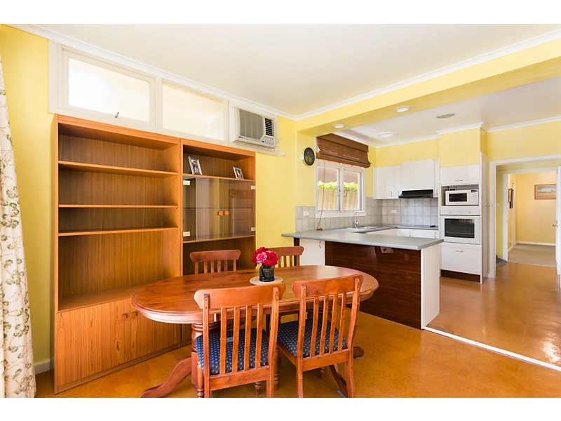 9 Henwood Street, Forest Hill VIC 3131