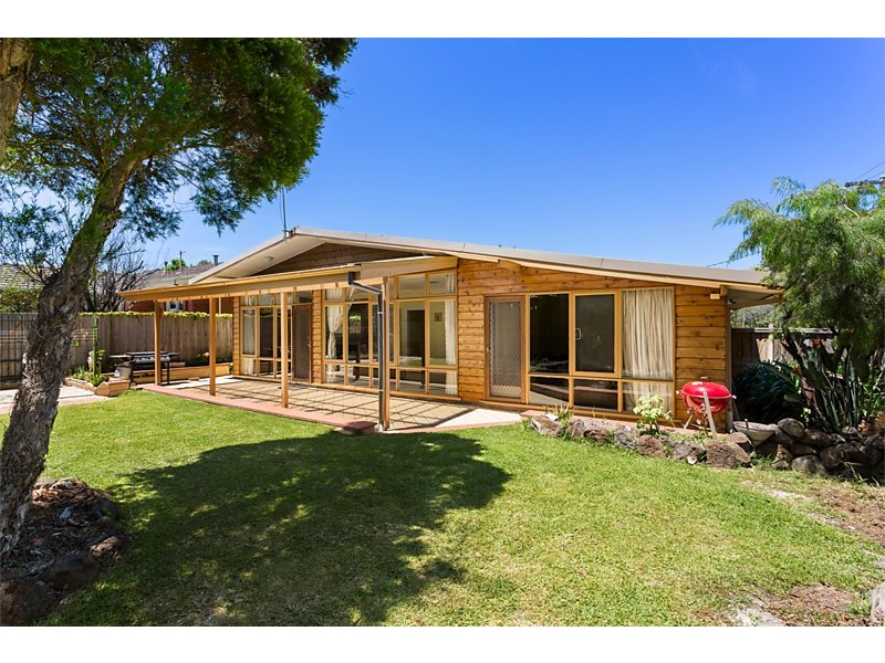 9 Henwood Street, Forest Hill VIC 3131