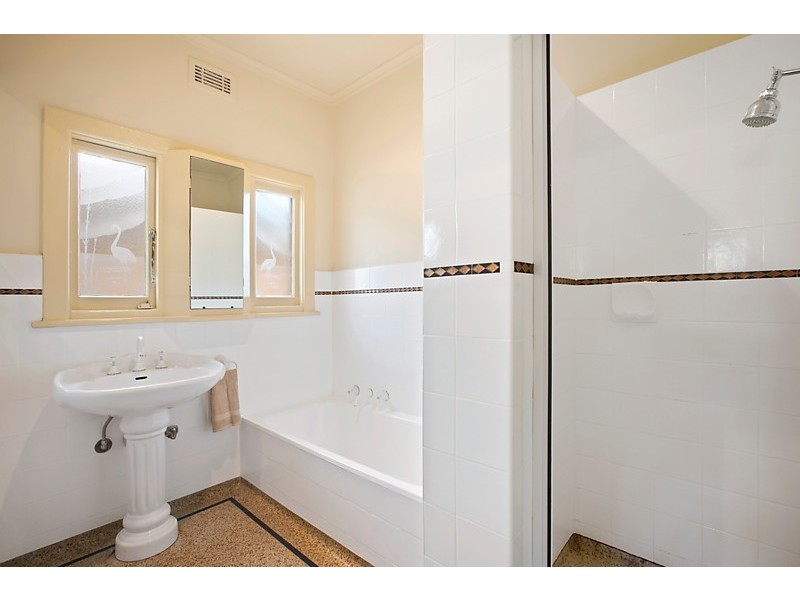 1/202 Elgar Road, Box Hill South VIC 3128