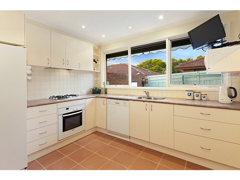 2/21 Wellington Road, Box Hill VIC 3128