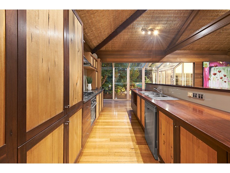 31 Myrtle Grove, Blackburn VIC 3130