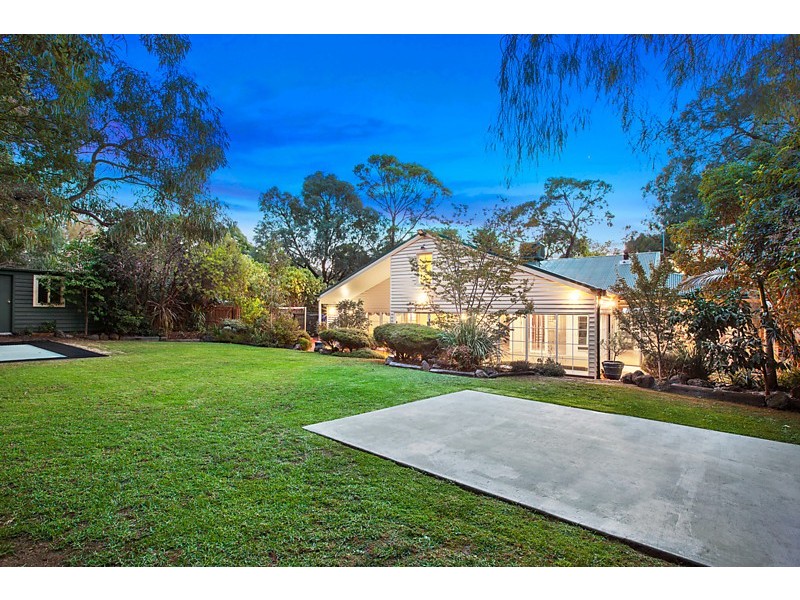 31 Myrtle Grove, Blackburn VIC 3130