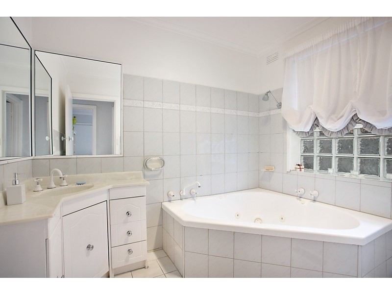 52 Hibiscus Road, Blackburn North VIC 3130