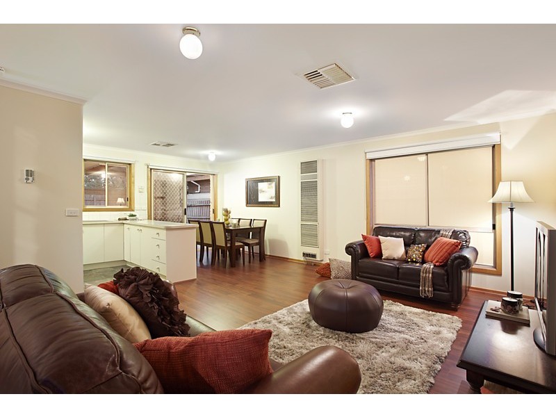 2/4 Alwyn Court, Mitcham VIC 3132