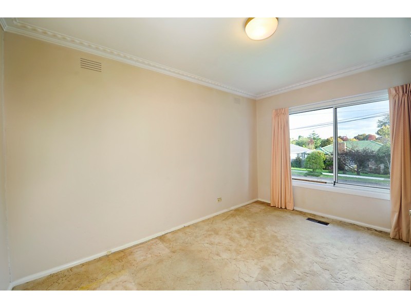 17 Compton Street, Mitcham VIC 3132