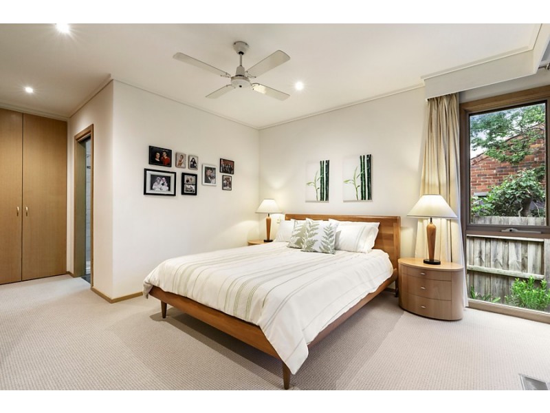 9 Myrtle Grove, Blackburn VIC 3130