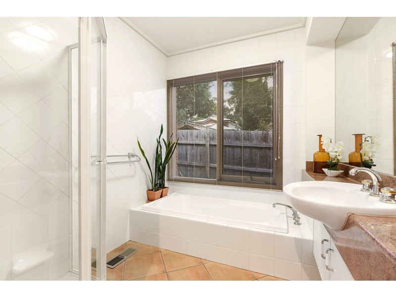 9 Myrtle Grove, Blackburn VIC 3130