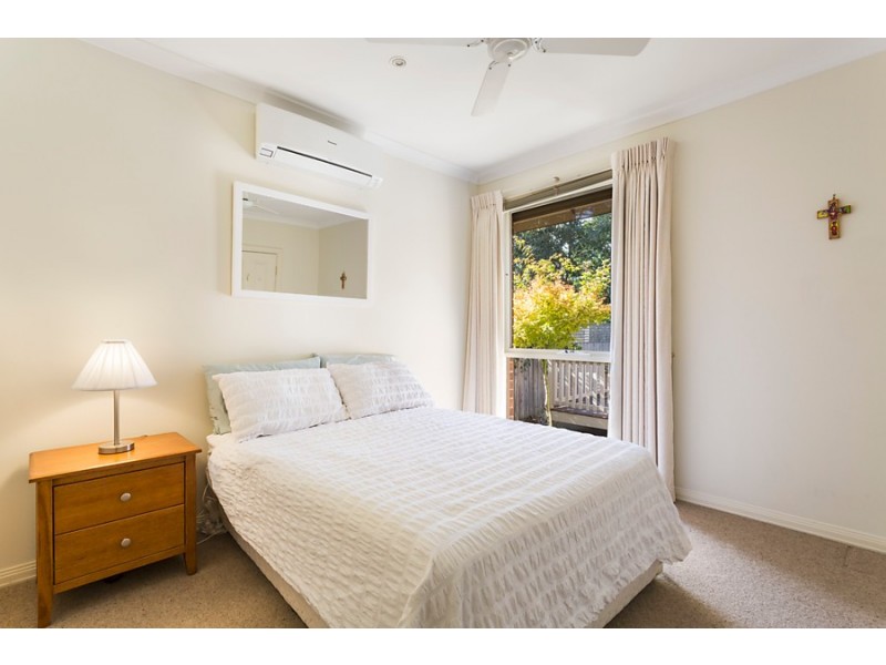 3/19 Halls Parade, Mitcham VIC 3132