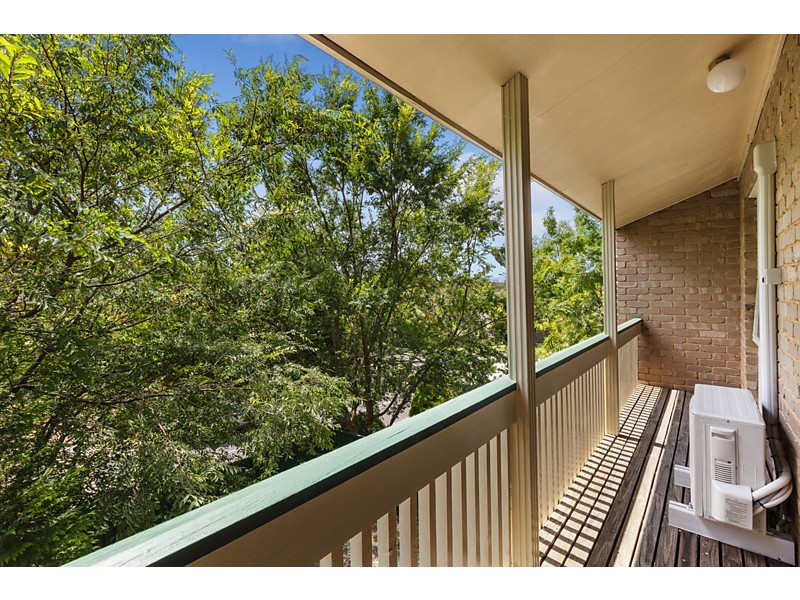 2a McGhee Avenue, Mitcham VIC 3132