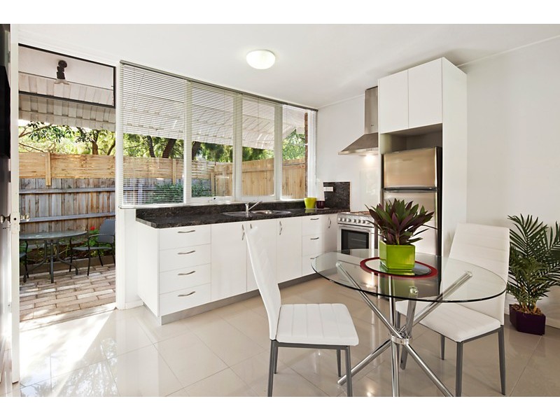 4/22-24 Whitehorse Road, Blackburn VIC 3130