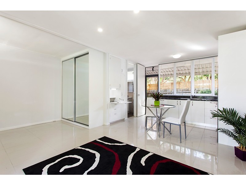4/22-24 Whitehorse Road, Blackburn VIC 3130