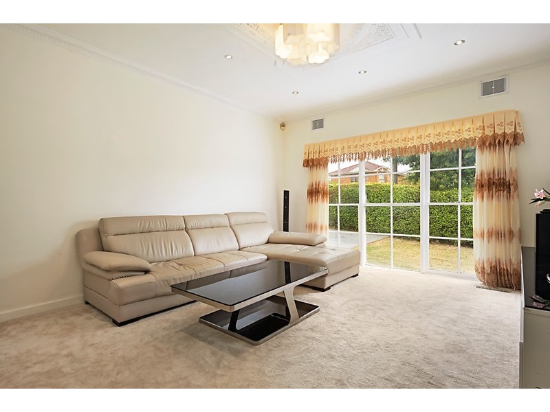 1214 Riversdale Road, Box Hill South VIC 3128