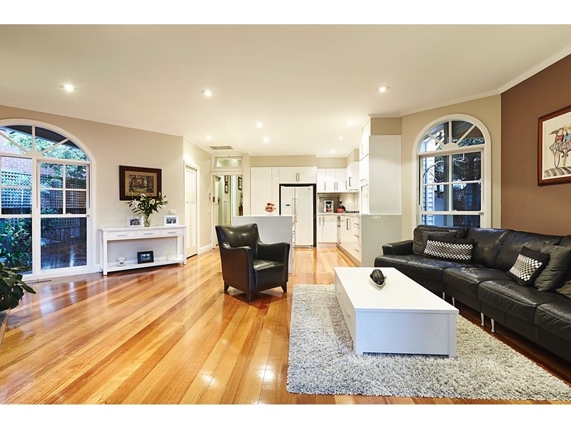 42 Clota Avenue, Box Hill VIC 3128