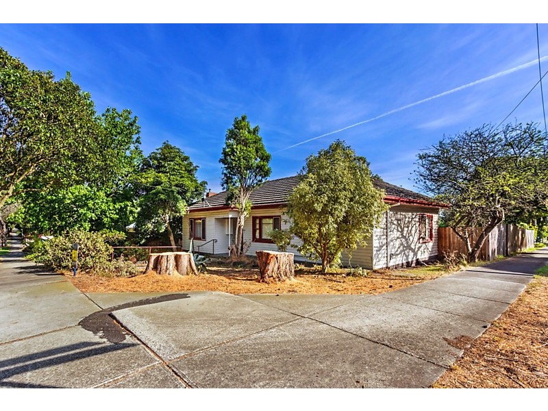 27 Cobham Road, Mitcham VIC 3132