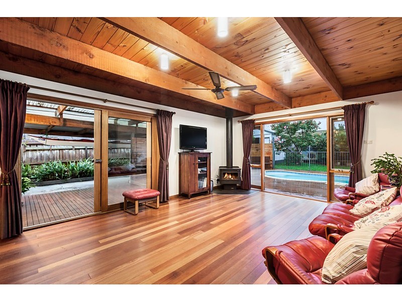 33 Alwyn Street, Mitcham VIC 3132