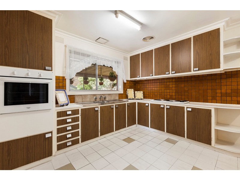 33 Lasiandra Avenue, Forest Hill VIC 3131