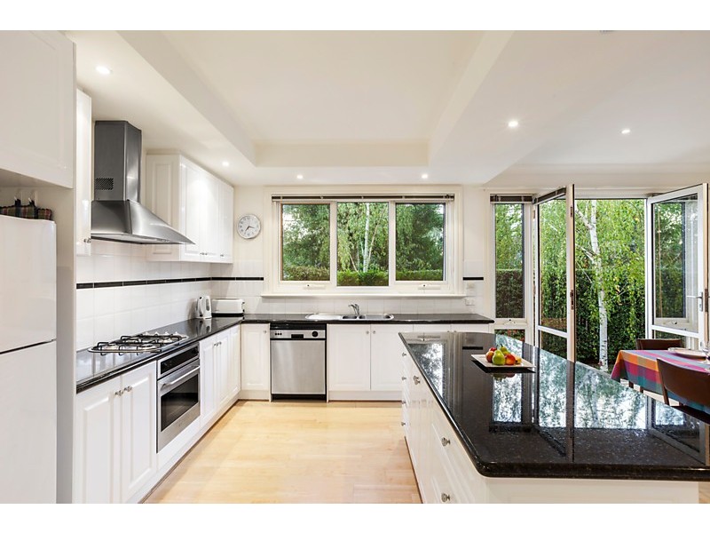 64 Laurel Grove, Blackburn VIC 3130