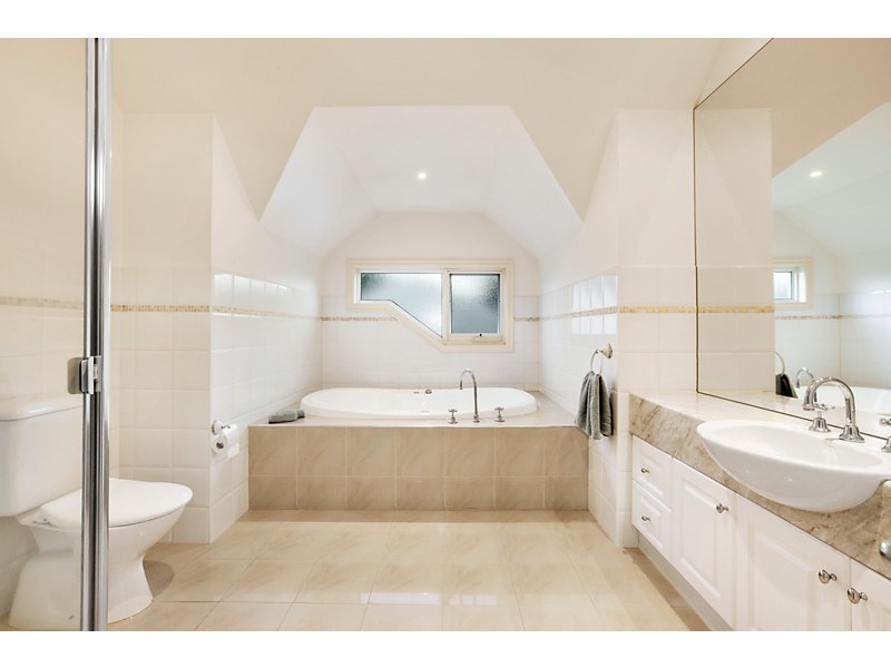 64 Laurel Grove, Blackburn VIC 3130