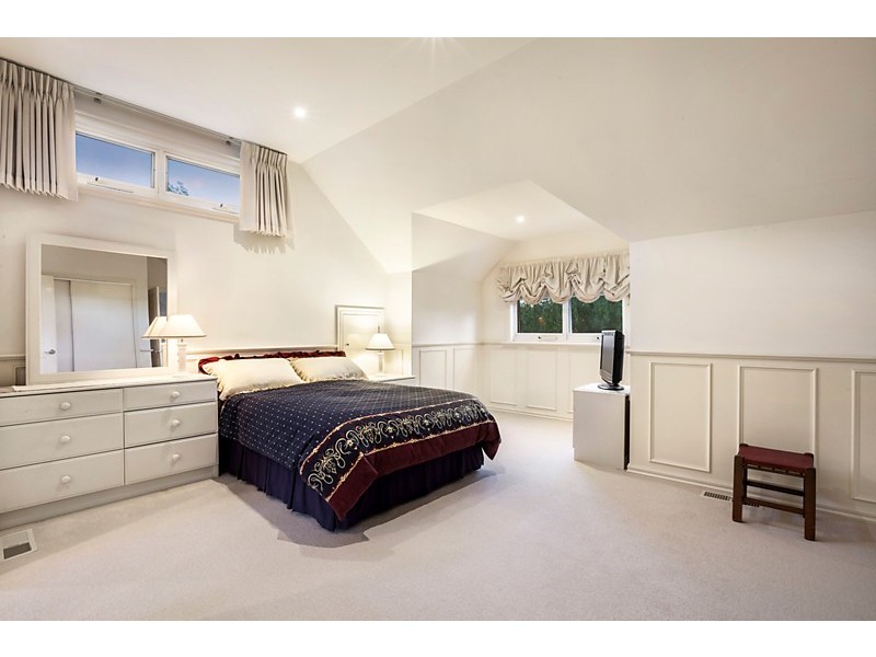 64 Laurel Grove, Blackburn VIC 3130