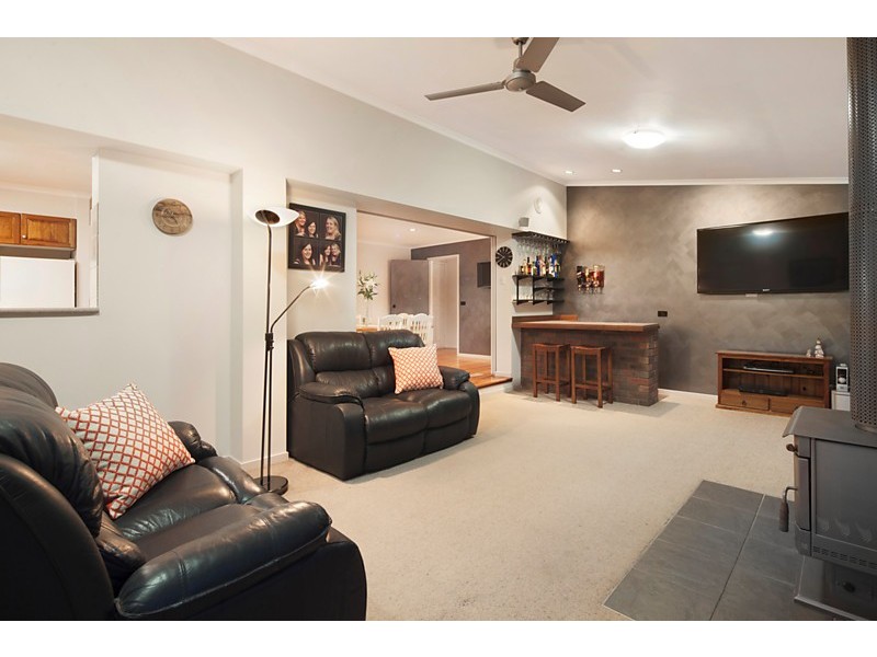 6 Oakleaf Court, Ringwood VIC 3134