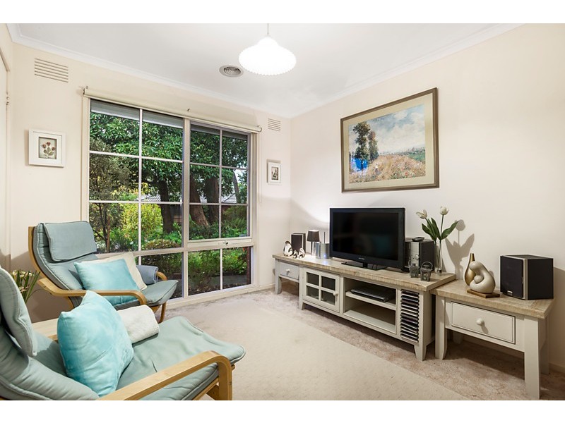 2/91 Surrey Road, Blackburn North VIC 3130