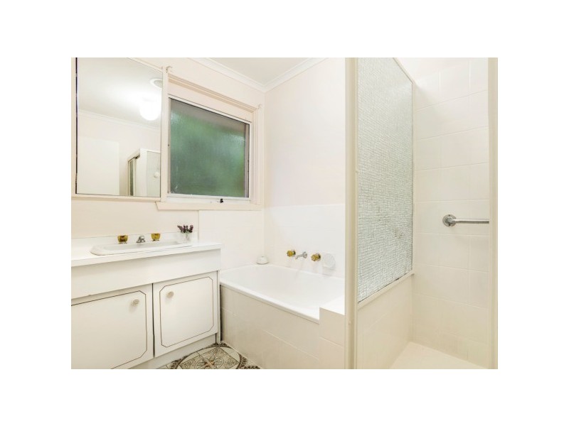 2/91 Surrey Road, Blackburn North VIC 3130