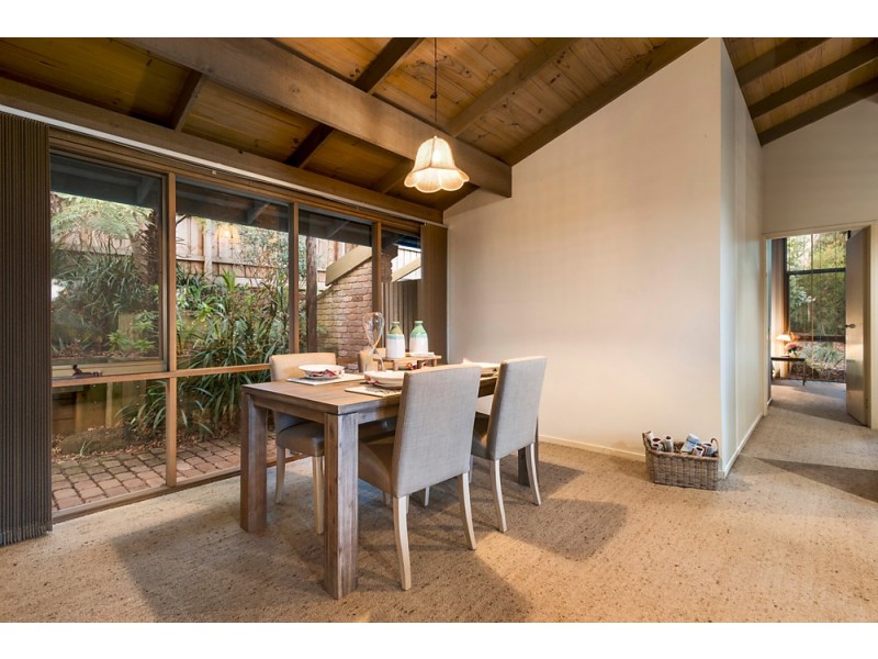 11 Frodsham Road, Ringwood VIC 3134