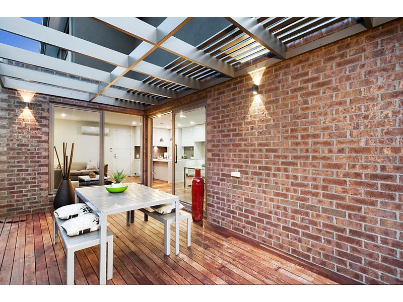 2/5 Baldwin Road, Blackburn VIC 3130