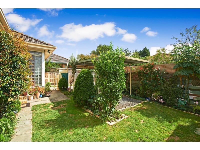 1/7 Vanbrook Street, Forest Hill VIC 3131
