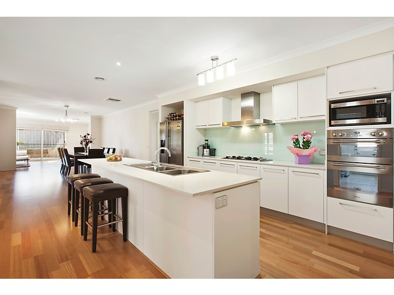 9 Dundee Street, Blackburn South VIC 3130